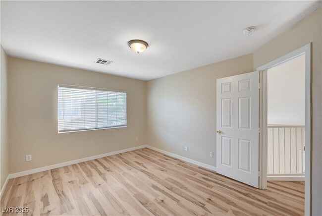 Building Photo - 10164 Tree Bark St