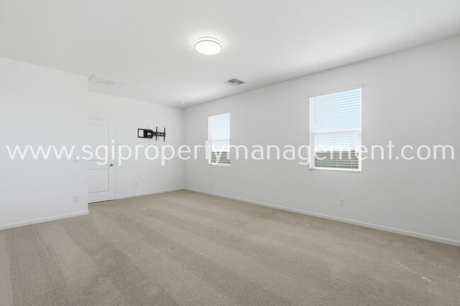 Building Photo - 25489 W Fraktur Rd