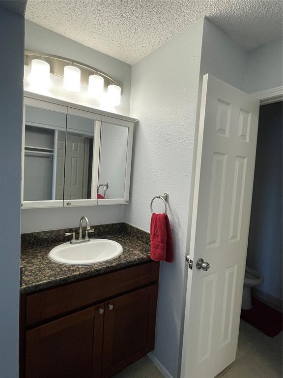 Building Photo - 12562 Newbrook Dr