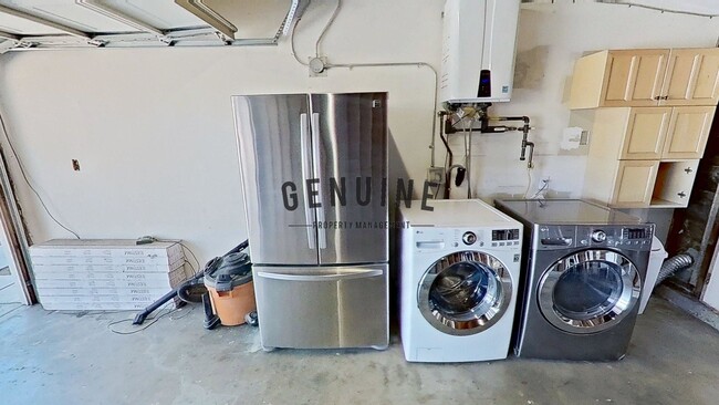 Building Photo - 3Bd 2Ba Home in the Heart of Orange