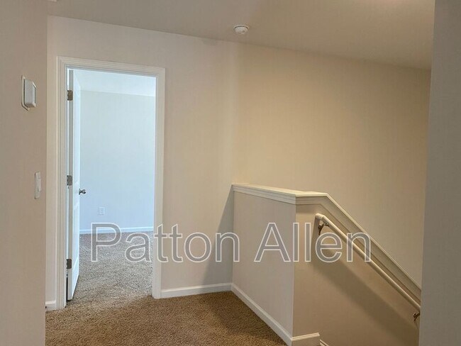 Building Photo - 45 Hamrick Dr