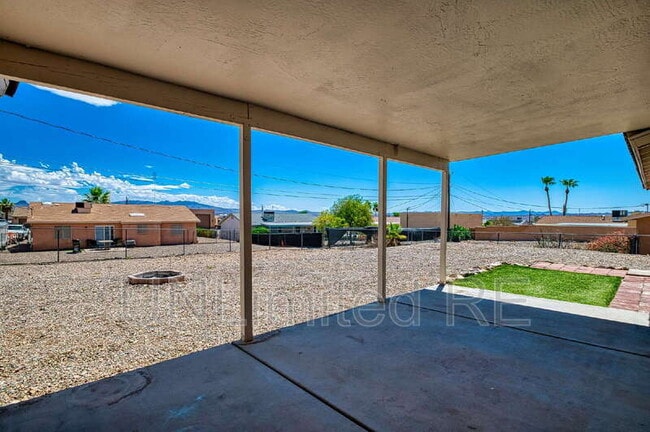 Building Photo - 2250 Atlantic Dr