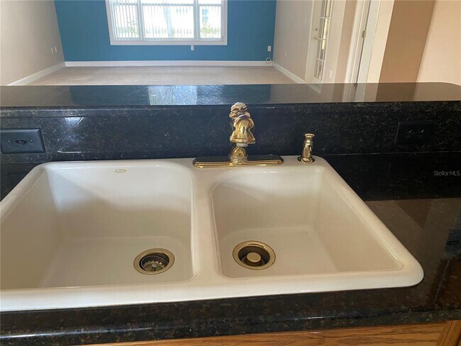 Building Photo - 11120 SW 73rd Terrace