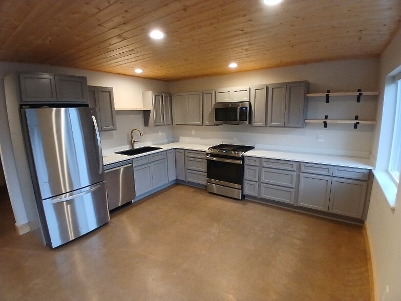 Building Photo - 4020 Pennock St