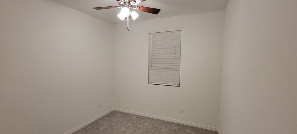 Bedroom 5 (1st Floor) - 9309 E Static Ave