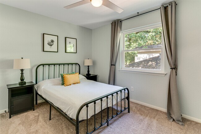 Building Photo - 34 Steep Trail Pl