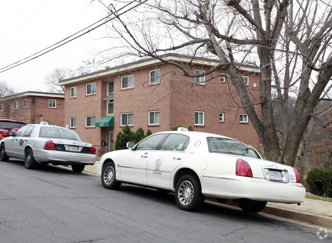 Building Photo - Arlington View Terraces