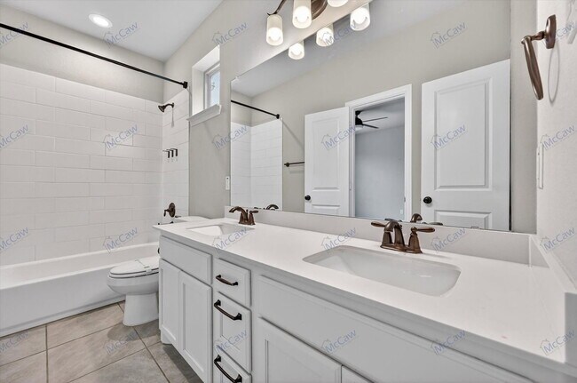 Building Photo - 4224 Riverside Dr