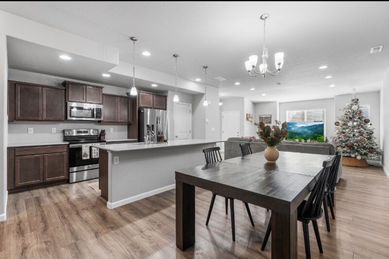 Building Photo - 6115 White Wolf Pt