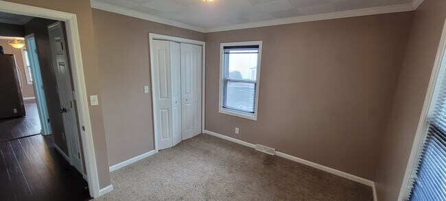 Building Photo - 269 Hohman Ave