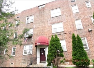 Building Photo - 1531 Central Park Ave