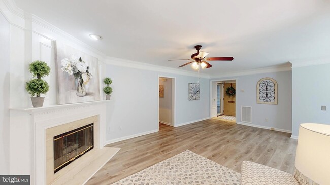 Building Photo - 46895 Eaton Terrace