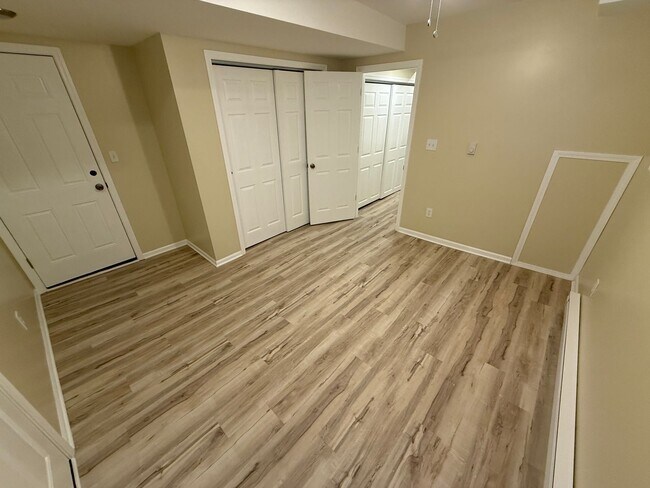 Building Photo - 2537-39 N. Weil St.