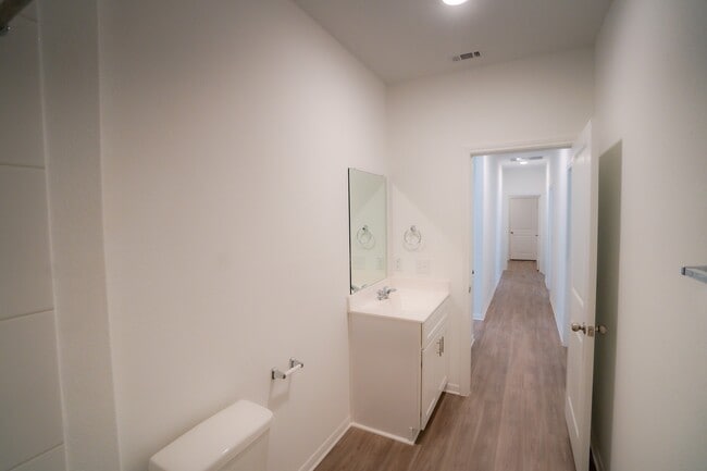 Building Photo - 16126 Elbridge Ct