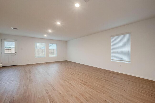 Building Photo - 27123 River Birch Ridge Dr