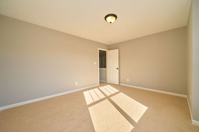 Building Photo - 4 Bedroom in Greenwood's Riley Meadows