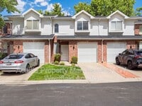 Building Photo - 130 Peregrine Ln