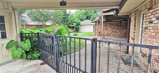 Building Photo - 5054 Yarwell Dr