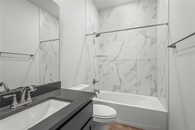 Building Photo - 187 Everglades Dr