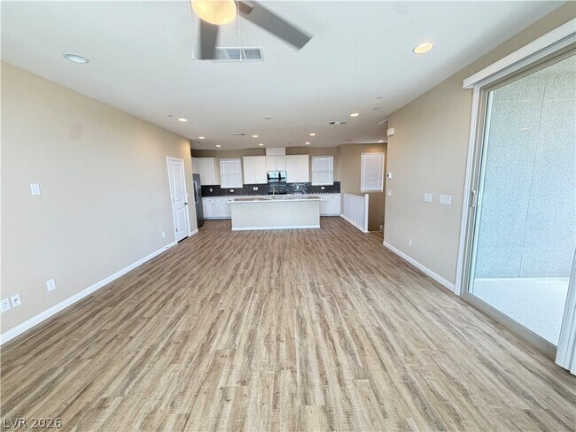 Building Photo - 1741 N Desert Foothills Dr