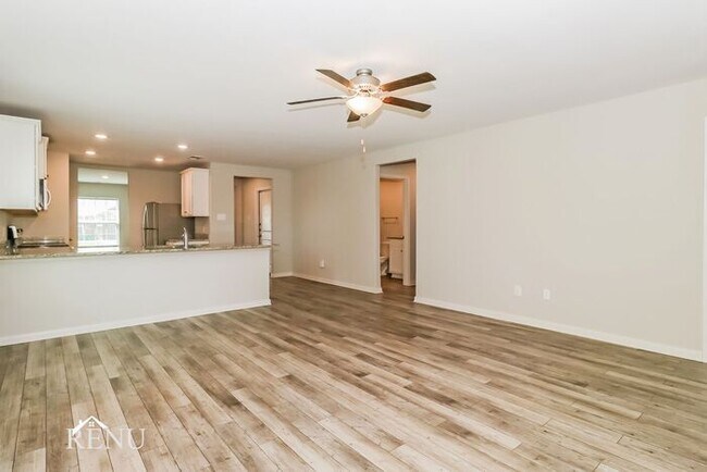 Building Photo - Coming Soon!