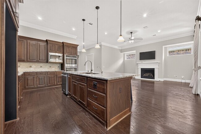 Building Photo - 17803 Hayward Hill Dr
