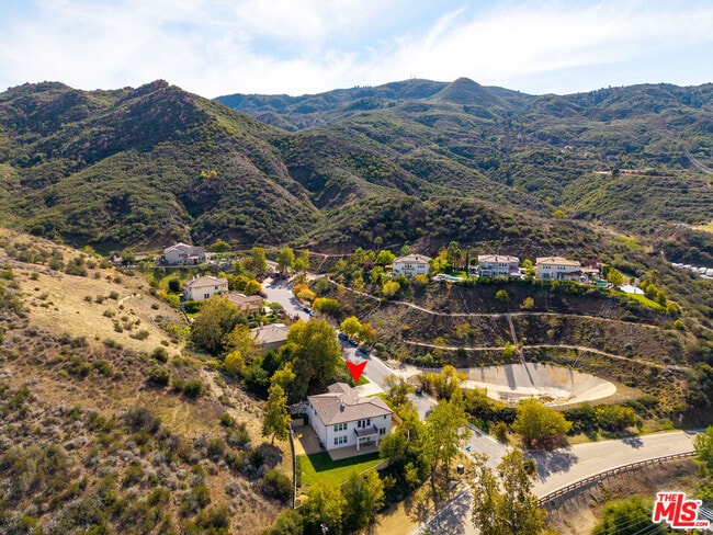 Building Photo - 1952 Hazel Nut Ct