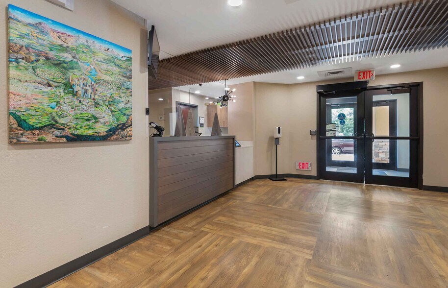 Building Photo - Furnished Studio-Charlotte - Pineville - P...