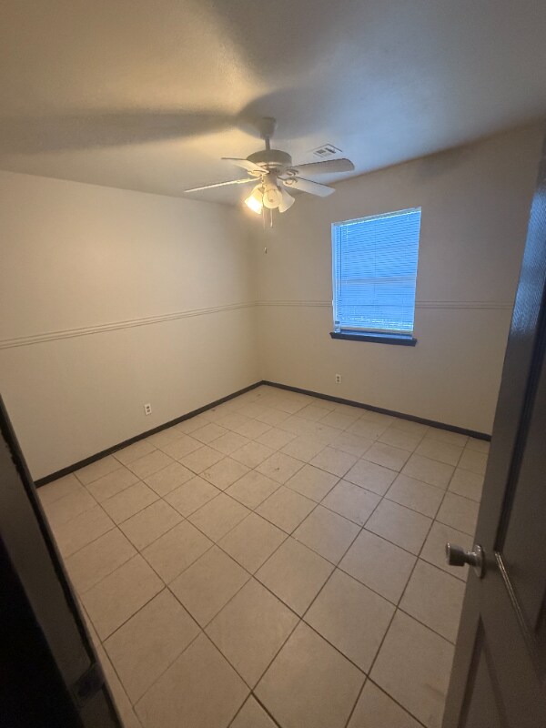 Building Photo - 1904 Quail Run