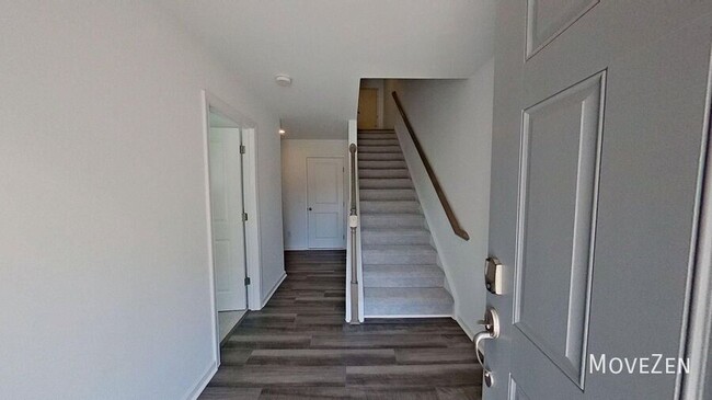 Building Photo - 828 Basswood Gln Trl
