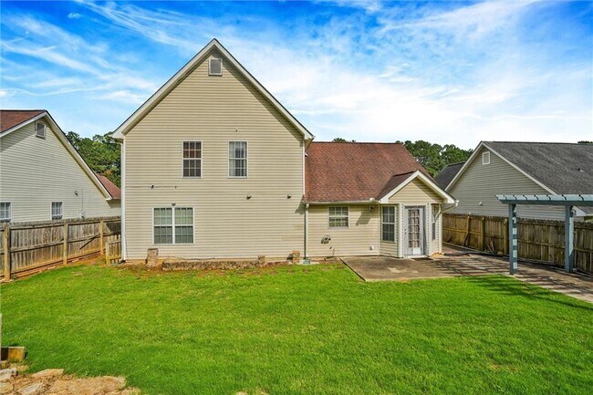 Building Photo - 375 Shadetree Ln