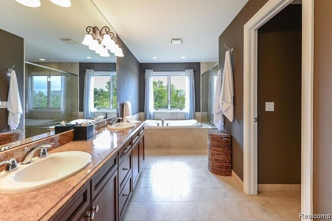 Building Photo - 51341 Park Pl Dr