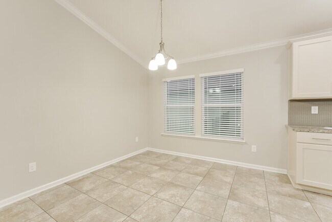 Building Photo - 806 Deer Crossing Rd