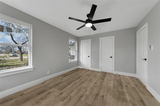 Building Photo - 7609 St Lo Rd