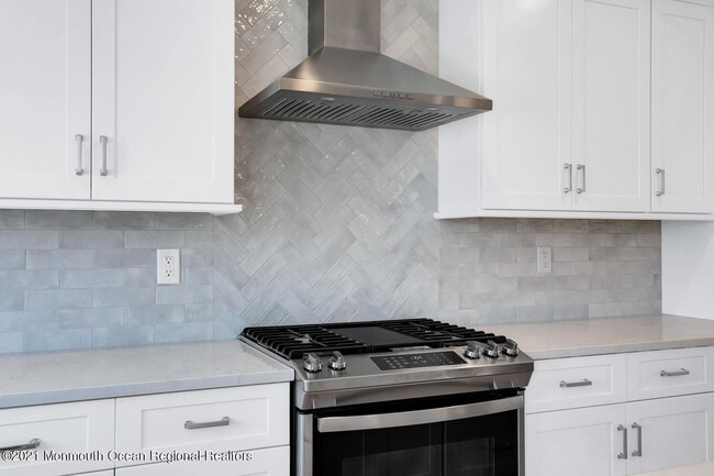 Building Photo - 1332 Ocean Ave