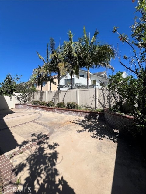 Building Photo - 557 Summerfield Way