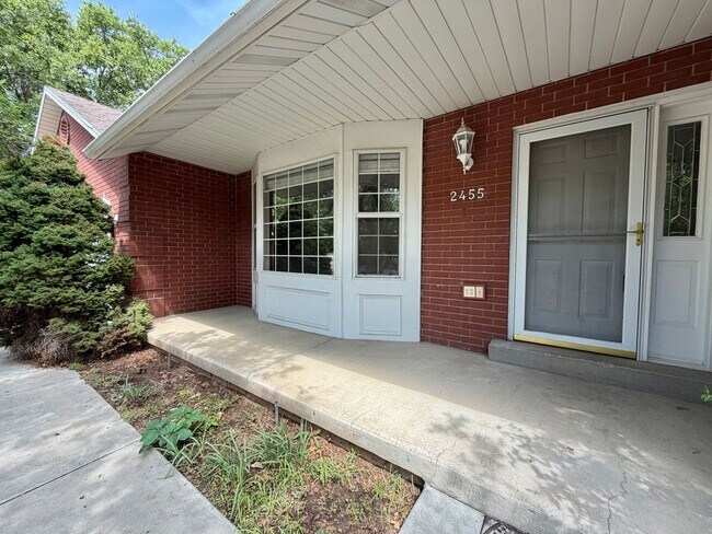 Building Photo - 2455 E 3700 N