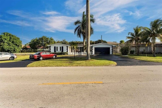 Building Photo - 860 NW 207th St