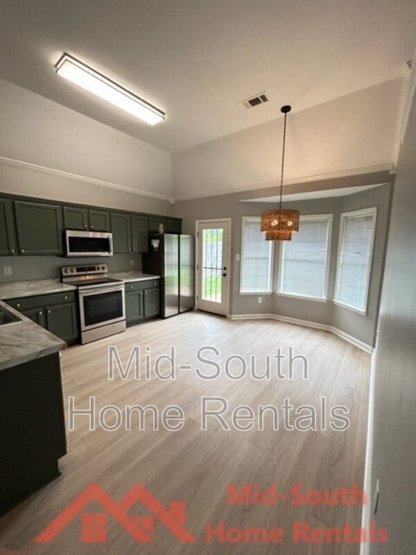 Building Photo - 434 N Ericson Rd