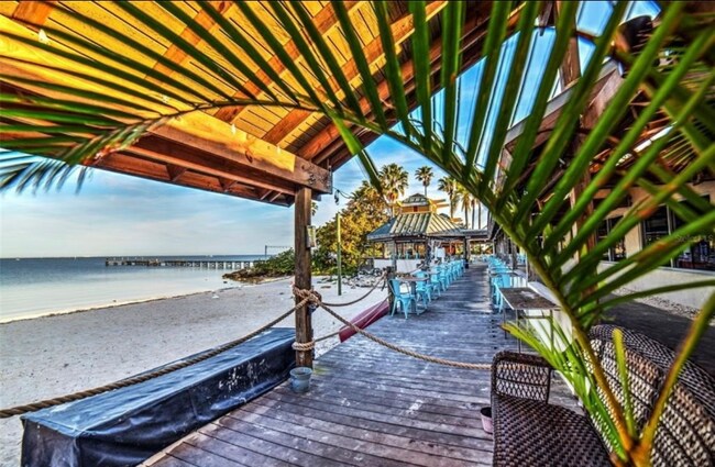 Building Photo - 521 Bahia Beach Blvd