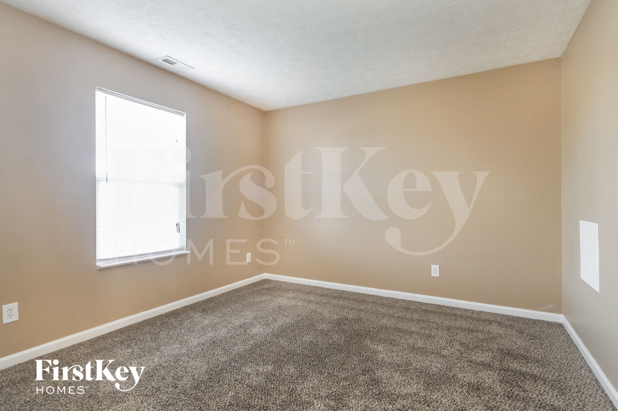 Building Photo - 2243 Tanya Dr