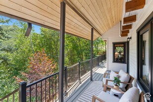 Building Photo - 7110 Stagecoach Dr