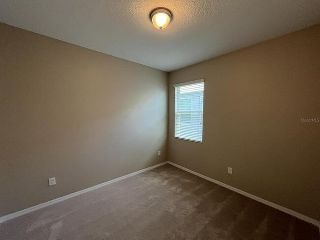 Building Photo - 12119 Ledbury Commons Dr