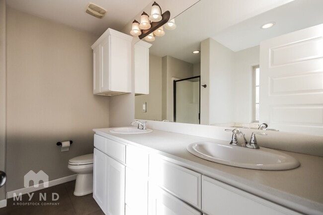 Building Photo - 430 Capri St