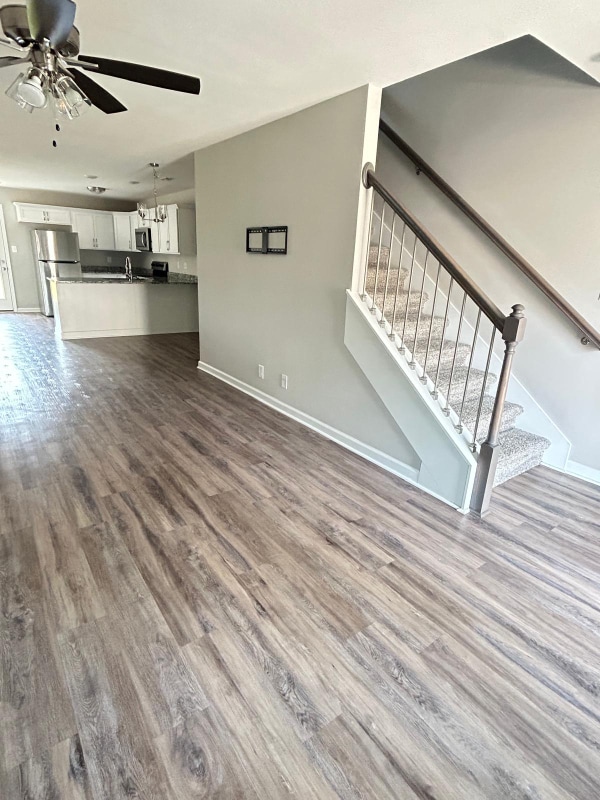 Building Photo - 645 Stowe Ct