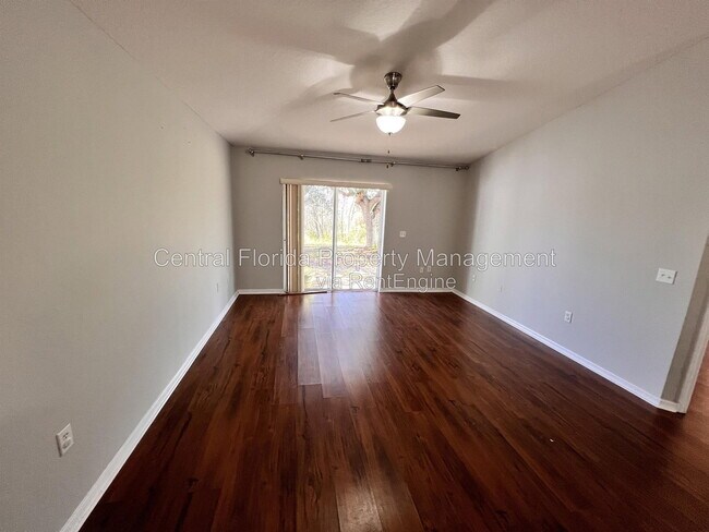 Building Photo - 5647 Sycamore Canyon Dr