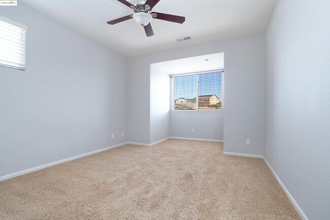 Building Photo - 2765 St Andrews Dr