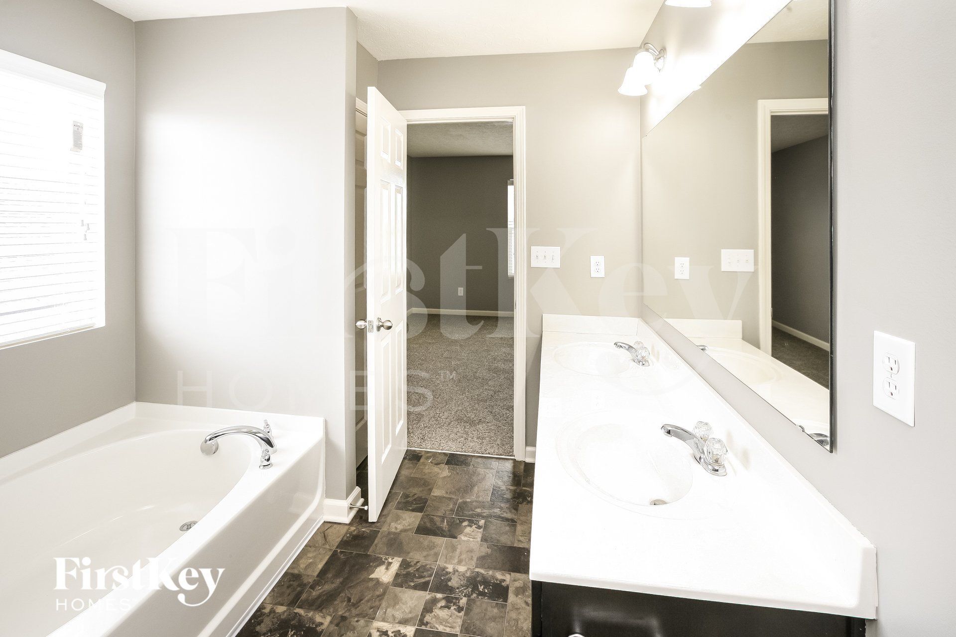 Building Photo - 5773 Weeping Willow Pl