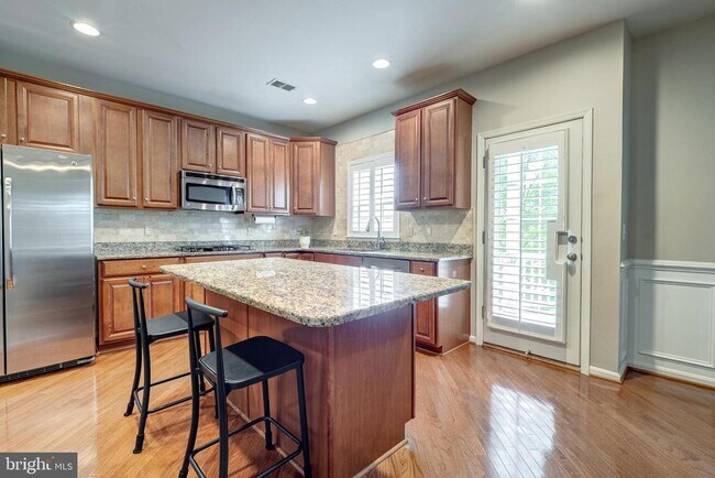 Building Photo - 22739 Balduck Terrace