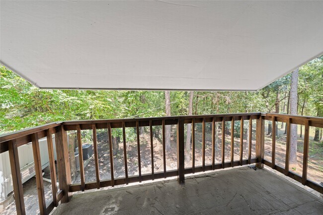 Building Photo - 27607 Decker Woods Dr